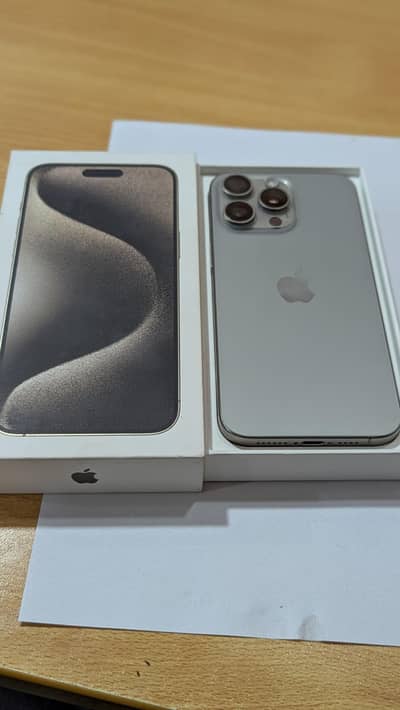 I phone 15 pro max 256gb. natural titanium