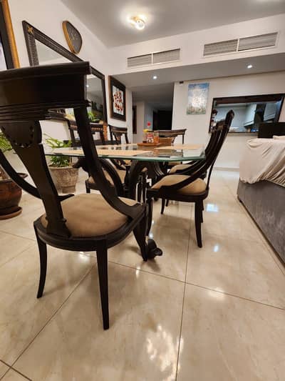 Dinning table for sell