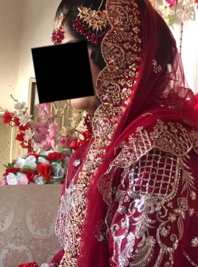 Bridal dress with bridal jewelry 10/10 Only 1 time used