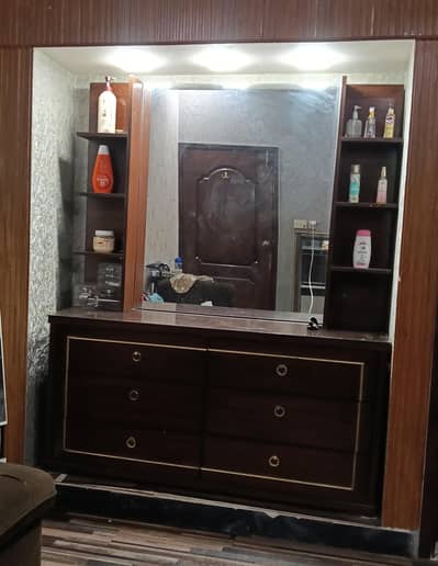 dressing table