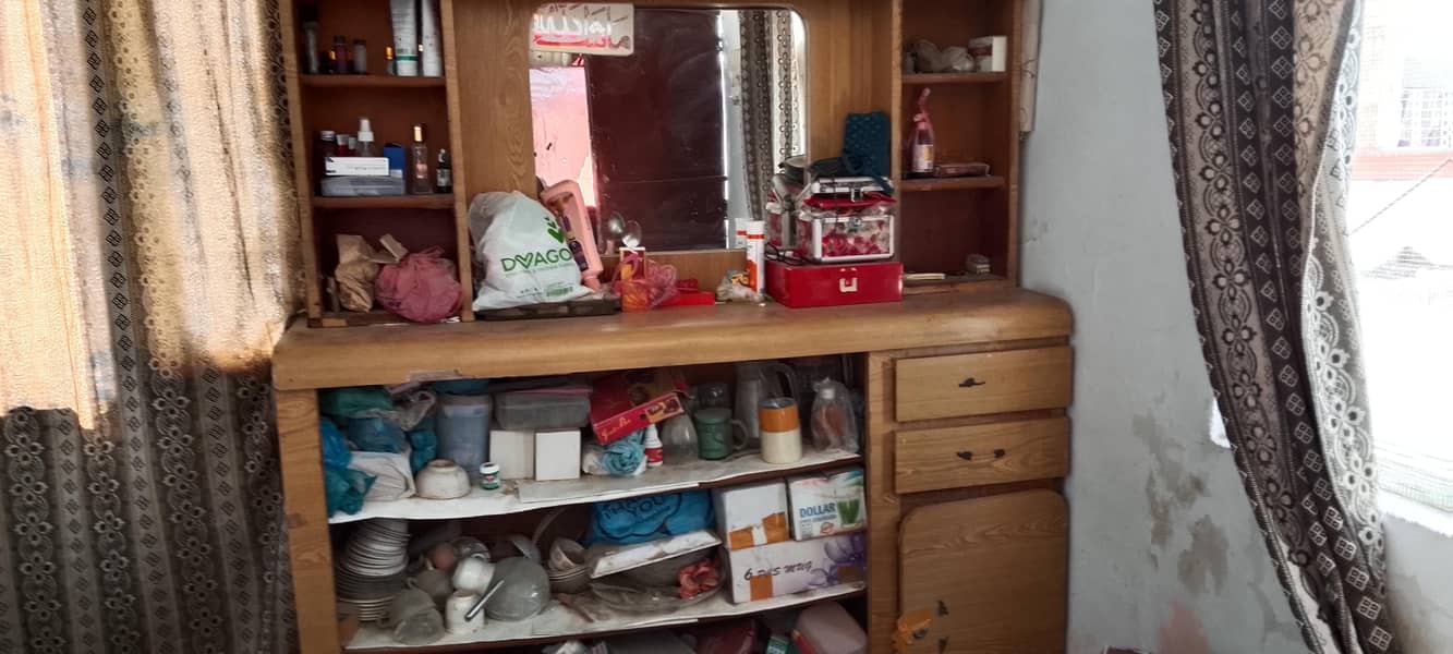 Bed & Dressing Table 1