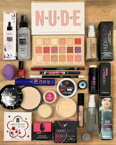 15 in 1 Makeup Deal - Complete Beauty Set.