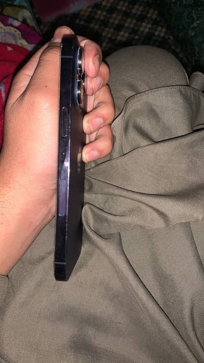 iPhone 14 Pro Max jv