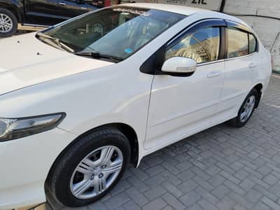 honda city auto total genuine body drive 76780 km only