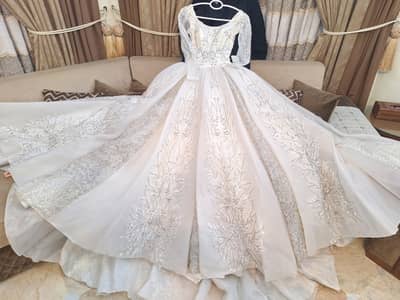 White bridal maxi bought from dubai Worn once only