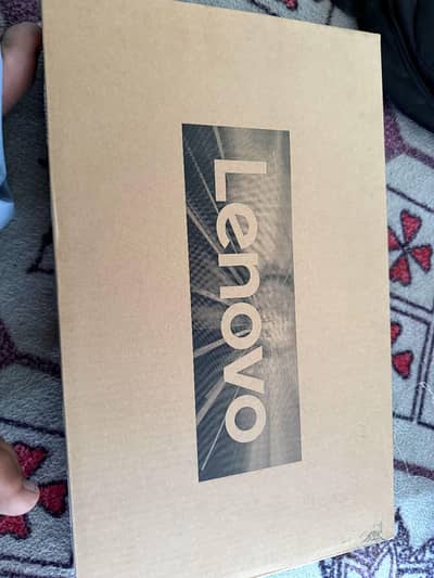 Cori5 12th generation 8Gb Ram 256 SSD battery backup 8 hour's+