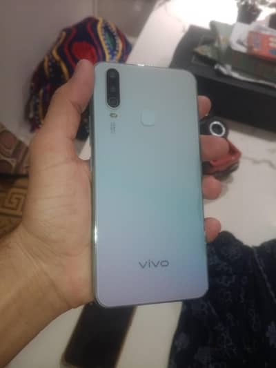 Vivo Y17 6-128 GB All ok