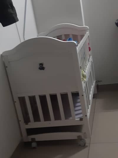 Baby cot SLIGHTLY USED . . . Condition 10/10  For Sale