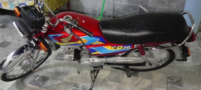 honda cd 70.2015 model and 2019=20model 03227693796