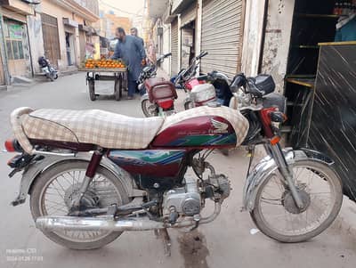 CD 70 for sale urgent