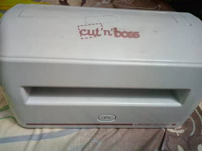 Electric CRAFTWELL CUT N Boss Die Cutting and Embossing Machine