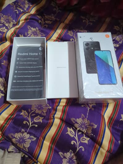 redmi note 13 8gb 256gb  boxx hai chargar ni hai