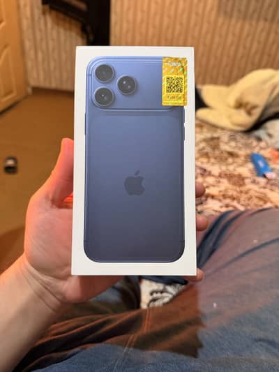 Iphone 17 pro max 256gb deep blue