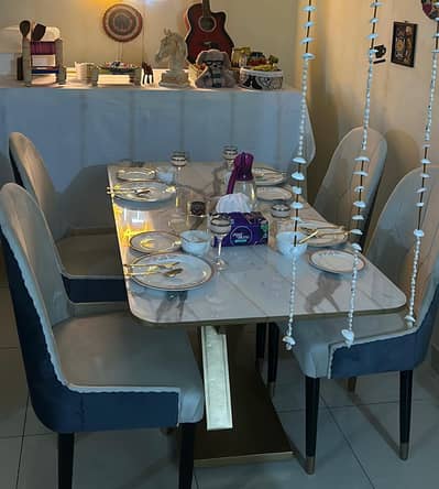 Marble texture dinning