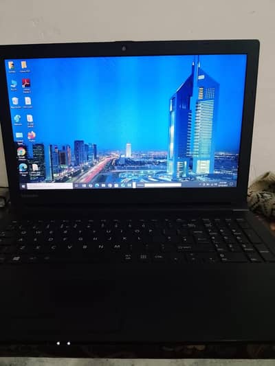 laptop toshiba core i3 4gb 256 gb 10/10 condition faislabad