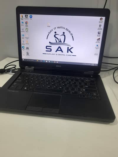 DELL LATITUDE E5440 Core i3/4thGen