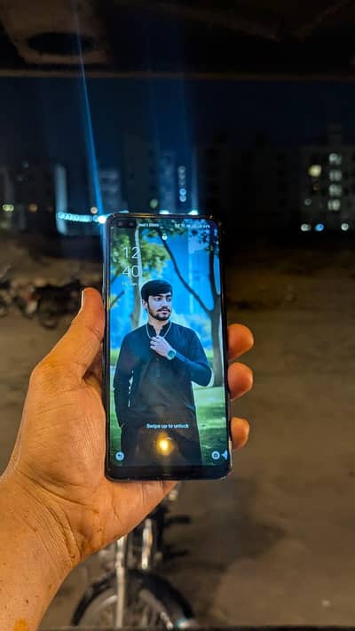 assalamualaikum I am selling my phone oppo f17 pro penal change