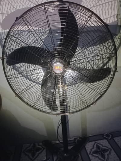 GFC Pandestal Fan full size 24 Inch Havy Duty working