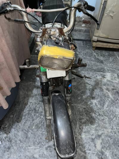 GOOD BIKE 2015 original book available  contact 031248522O6