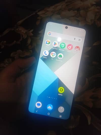 1 month warranty 10/10 condition 6 128 with box charger not available