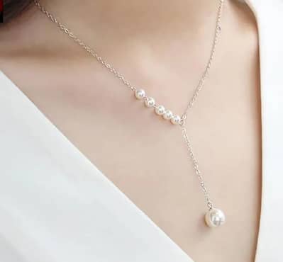 Beautiful Pearl Y Necklace