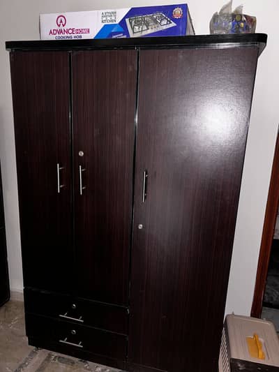 Almari/ Wardrobe for sale