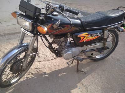 Honda 125 .    (korangi )