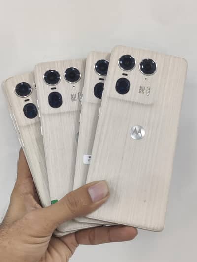 Motorola Edge 50 Ultra 12+12/256 physical Dual approved wood Eddition