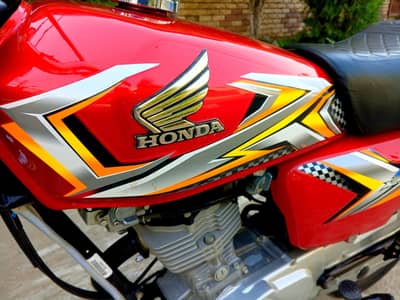 Honda 125 Model 2024/2025 Red Lush Condition Call Me 03245850809