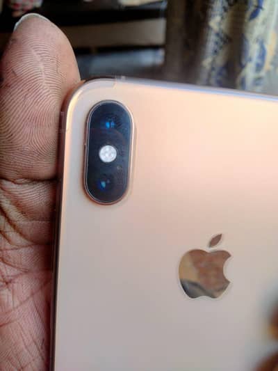 I phone xs max pta approved hy 256 gb