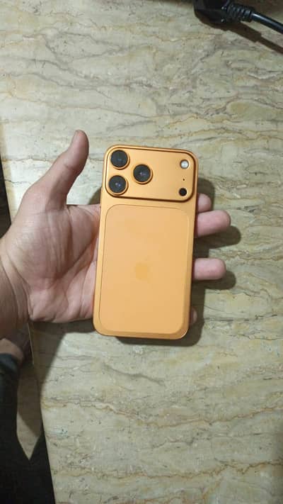 iPhone XR convert 17 pro