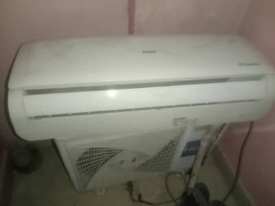 Haier split ac 1 ton good condition argent sell. Inverter