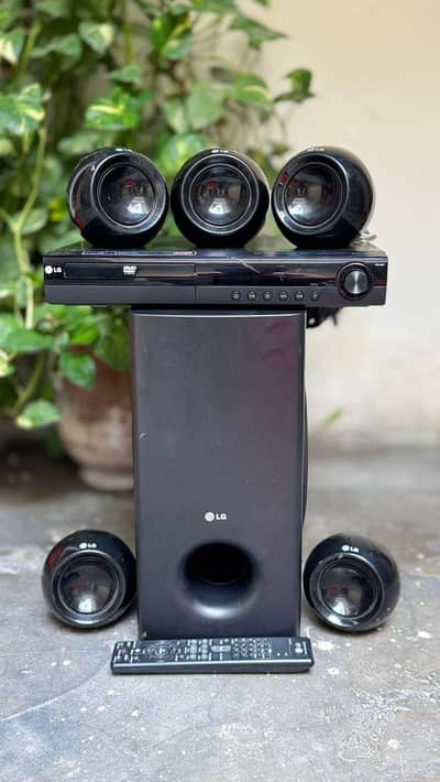 LG 300 Watts 5.1 Channel DVD Home Cinema System (Model No. HT304SU)