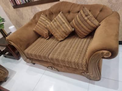 Used 6 Seater Sofa Set. Very Near & Clean