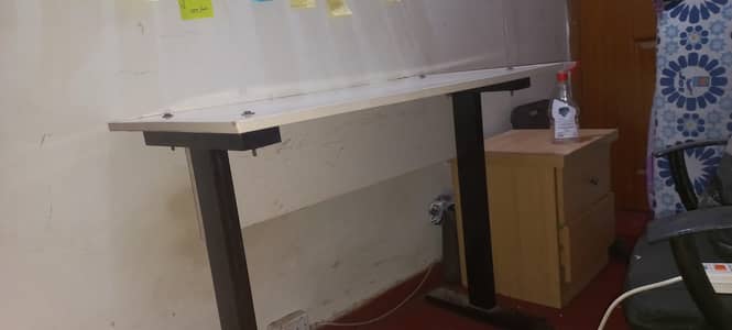 portable wooden and metel study table