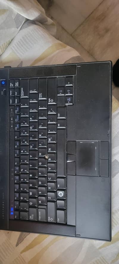 dell latitude E6410/laptop/core i5/256gb ssd/500gb hdd/6gb ram
