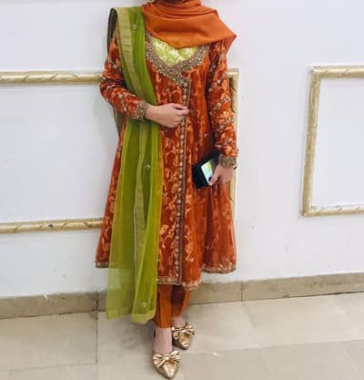 Timeless Elegance in Rust & Olive