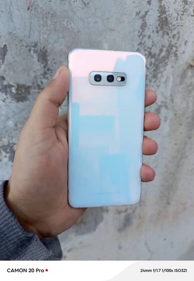 Samsung S10e