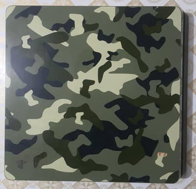 PlayStation 4 slim camouflage edition 1TB