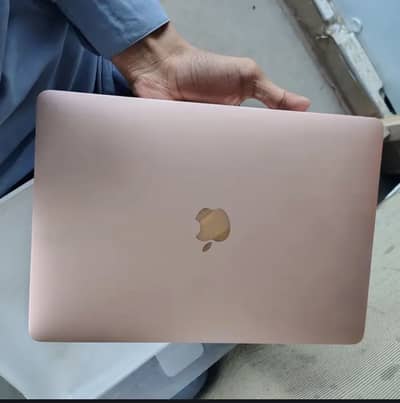 MacBook Air M4