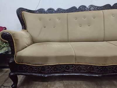 chinyoti sofa 5 setter  please contact this number 03144550325