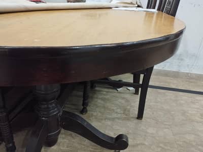 dyning table with 6 chairs please contact this number 03144550325