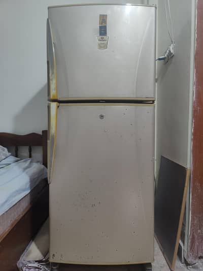 Original Dawlance Refrigerator (Fridge)