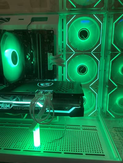 Gaming PC - Ryzen 5 5600X - RTX 3070 SuprimX - 32GB RAM