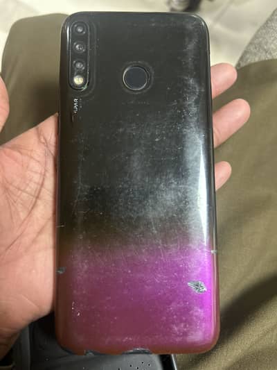 Tecno spark 4 mobile ha 3 gb ram aur 32 gb rom ha