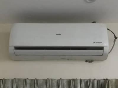 Haier 1.5 ton inverter heat and cool