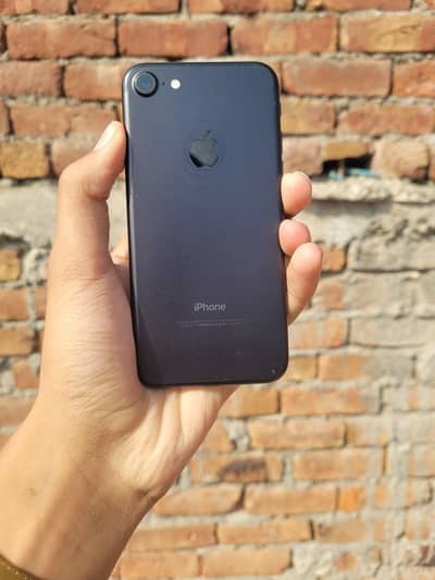 iPhone 7 128 GB pta Approved