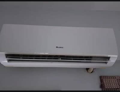 Gree 1.5 ton inverter heat and cool in genuine condition