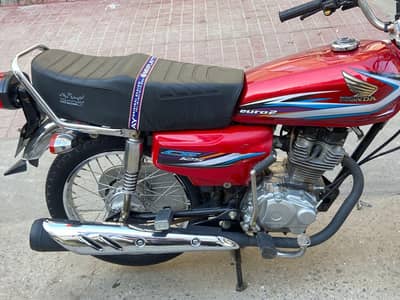 Honda 125 model 2015 Lahore number
