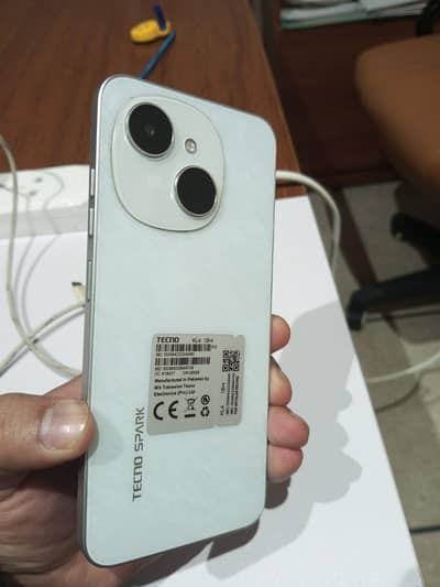 Tecno spark go 1 4+4  128gb good condition